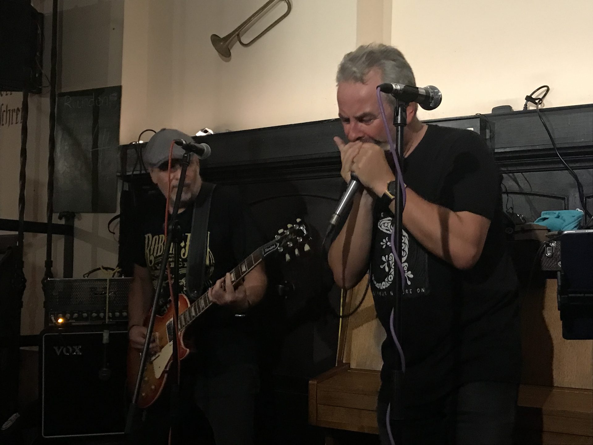 Honey Hush Frank Born Matthias Heft em pöötzke Düsseldorf Altstadt Mertensgasse Blues