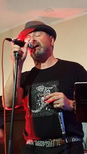 Frank Born live on stage in Düsseldorf