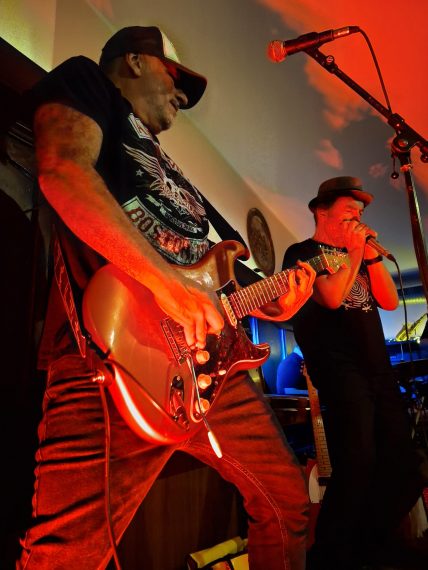 Honey Hush live em Pöötzke onstage